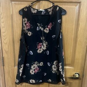 Floral Sleeveless Black Top Maurice’s tank blouse
